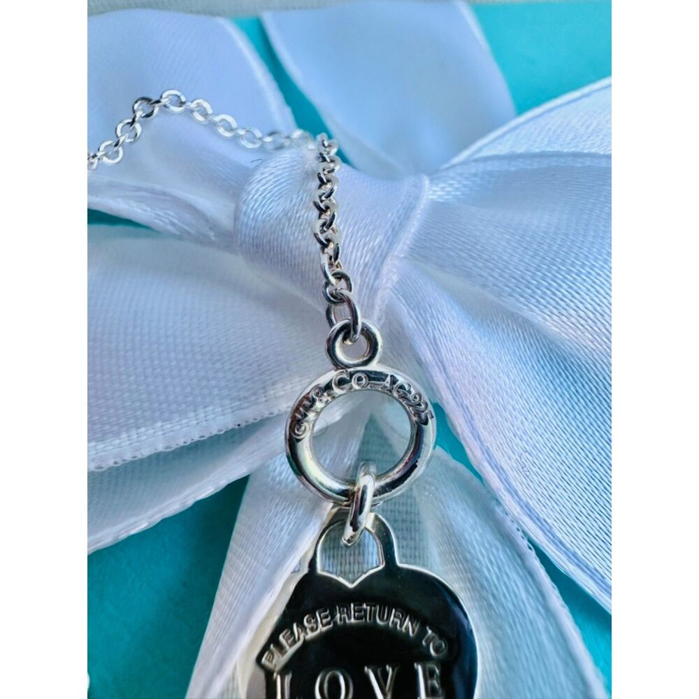 SOLD Return to Tiffany Co. Love Blue Enamel Heart Tag Toggle Bracelet, 6.75" - Picture 5 of 7